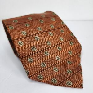 Elegant Bronze Patterned Tie